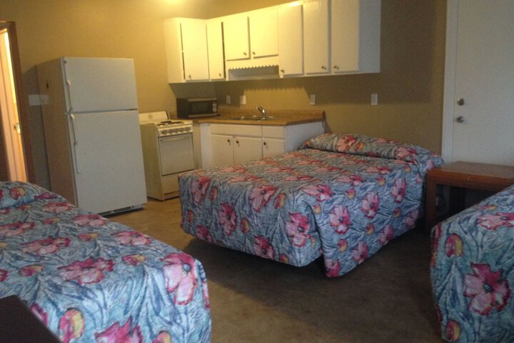Room 6 of 17