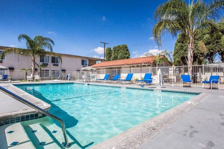 Pool 5 of 12