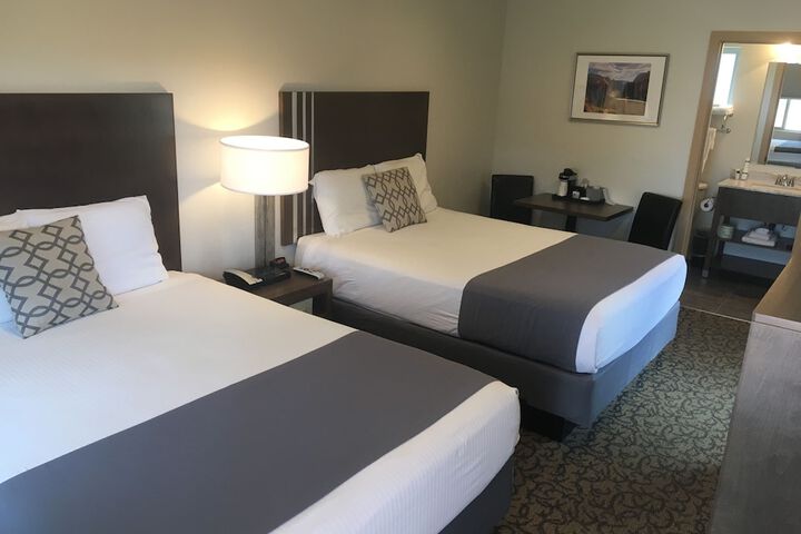 Room 28 of 73