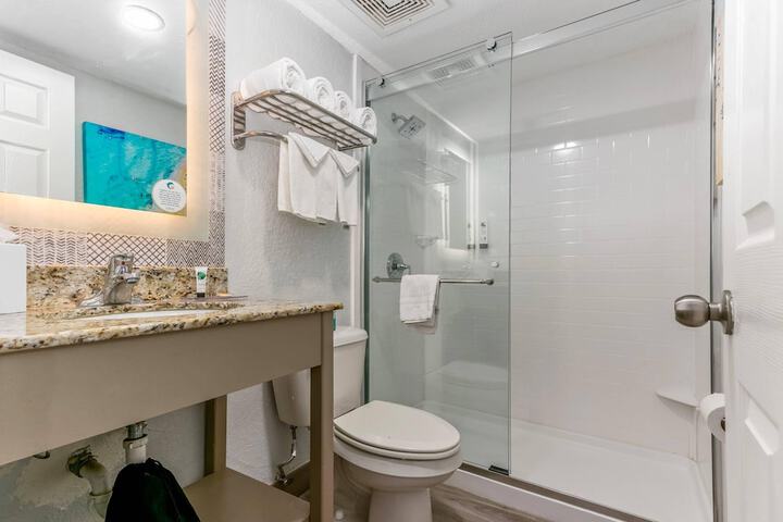 Dolphin Sands Clearwater Beach an Ascend Collection Hotel