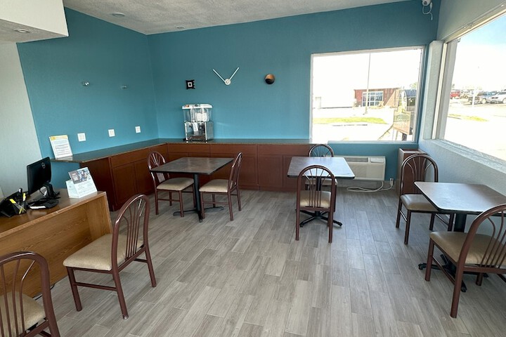 Days Inn by Wyndham Salina South