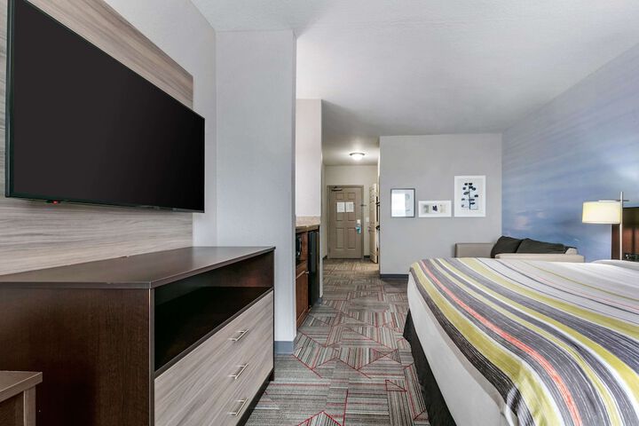 Room 19 of 38