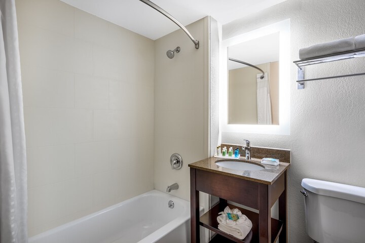 Holiday Inn Poughkeepsie by IHG