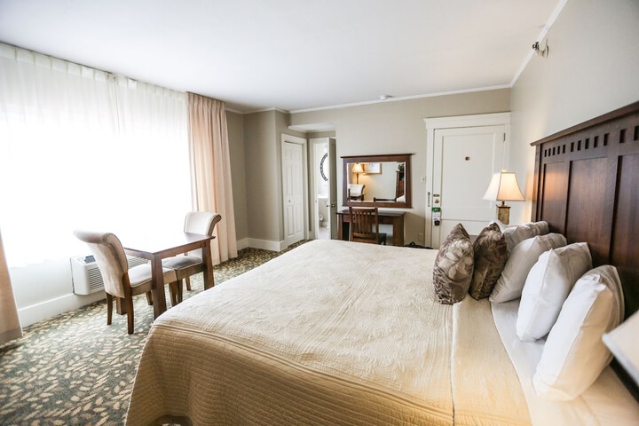 Room 18 of 46