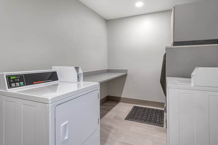 Holiday Inn Express Rensselaer by IHG