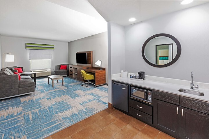 Room 19 of 49