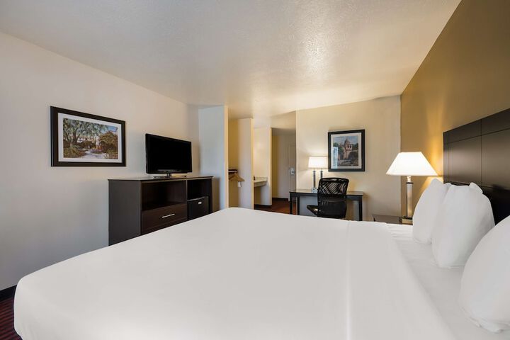 Best Western Salinas Valley Inn & Suites