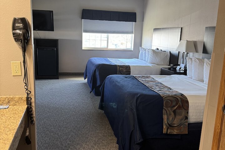 Room 10 of 25