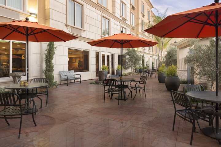 Terrace/Patio 30 of 32