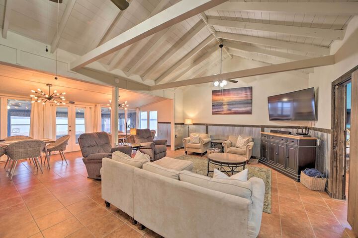 Private Beach: Waterfront Disney Getaway!