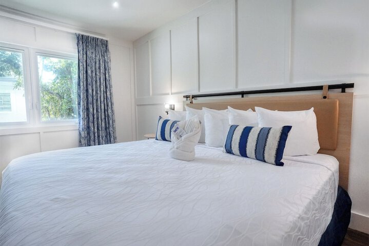 The Lighthouse Resort Inn & Suites