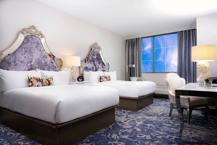 Room 32 of 172