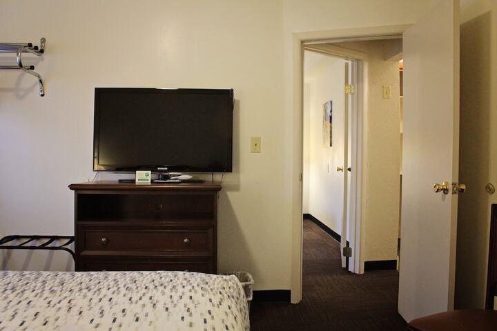Room 84 of 100