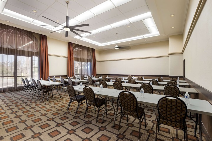 Best Western Escondido Hotel
