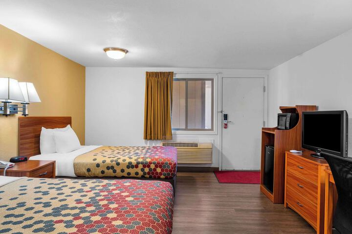 Room 39 of 46