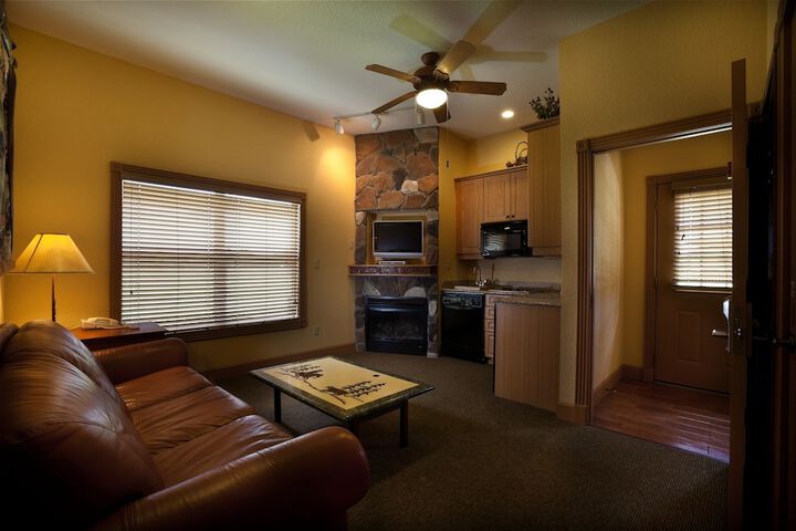 Room 108 of 220