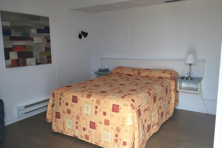 Room 18 of 36