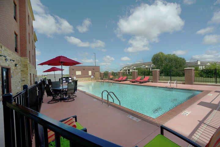 Pool 9 of 50