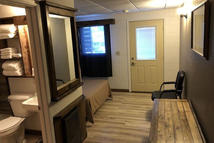 Room 14 of 20