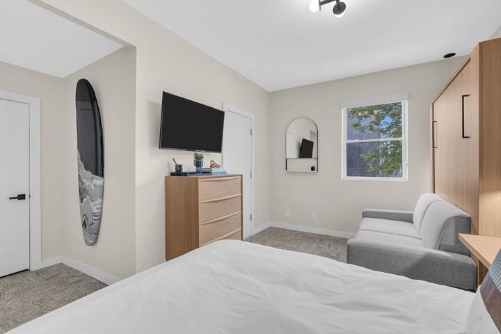 Room 12 of 48