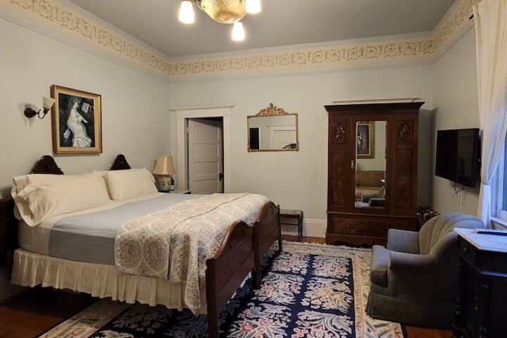 Room 22 of 39