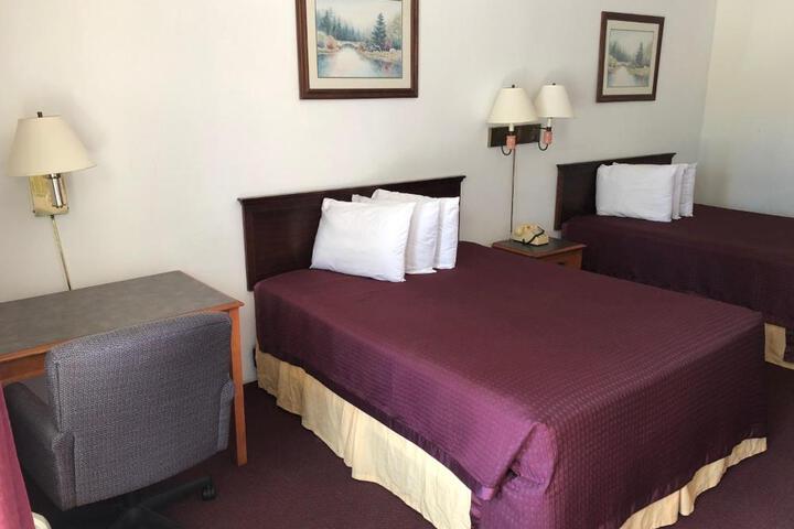 Kewanee Motor Lodge