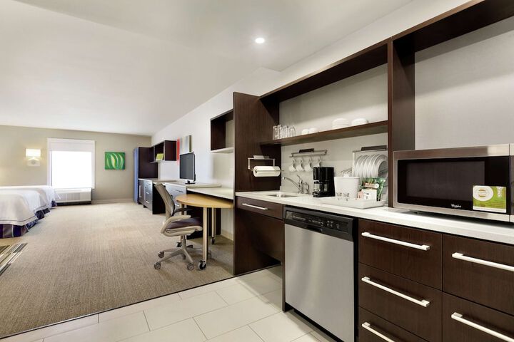 Home2 Suites by Hilton Macon I 75 North GA