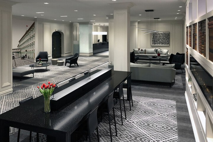 Hotel Interior 4 of 29