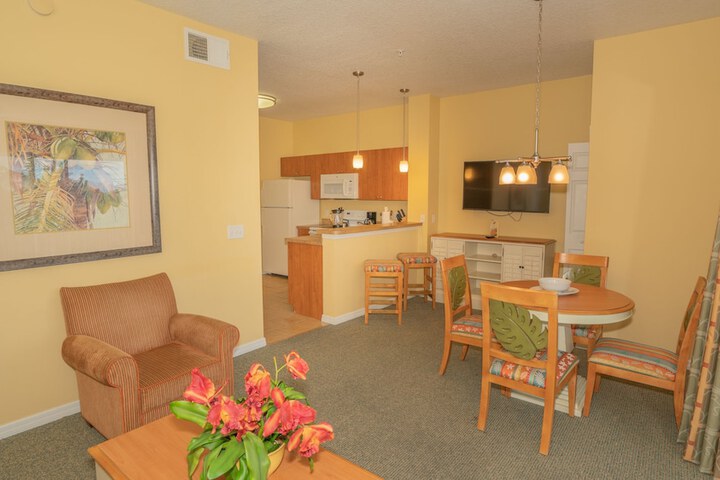 Barefoot Suites