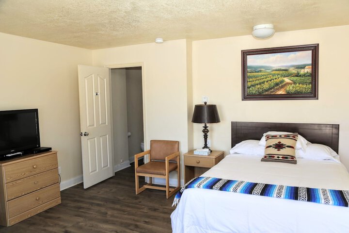Room 34 of 66