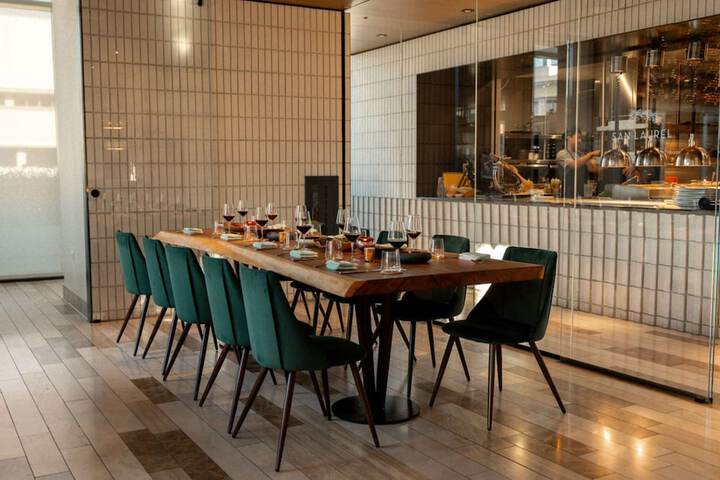 Dining 163 of 274