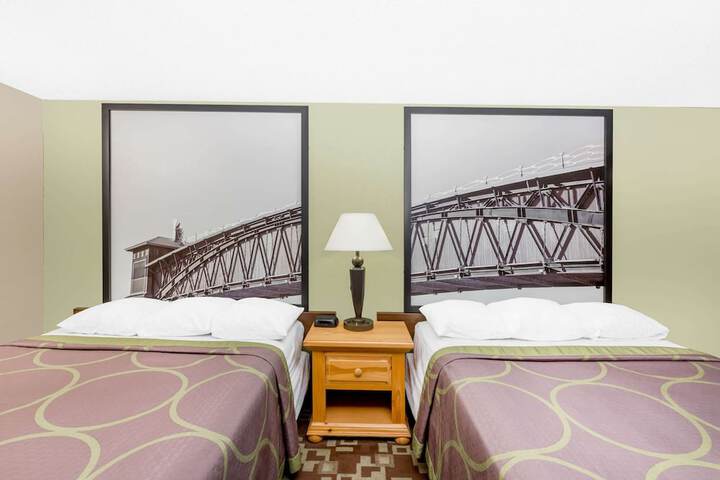 Room 20 of 32