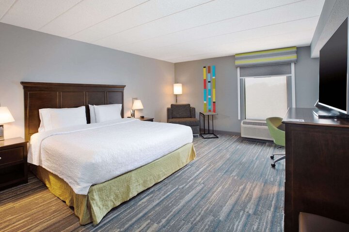 Room 9 of 25