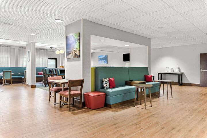 Hampton Inn Florence Midtown near University of North Alabama