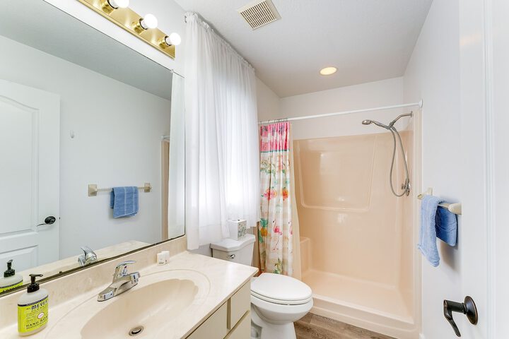 Pet-friendly Englewood Getaway Near Ocean!