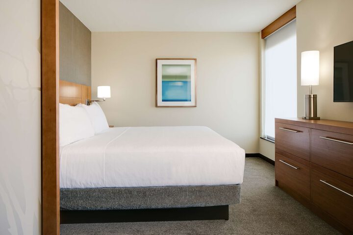 Room 14 of 34