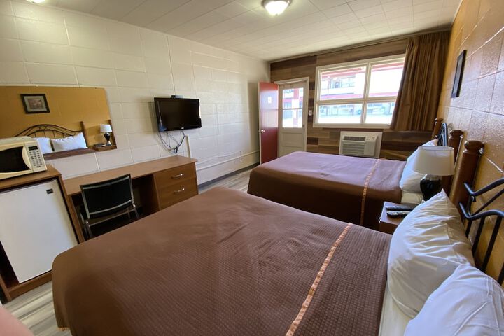 Room 14 of 30