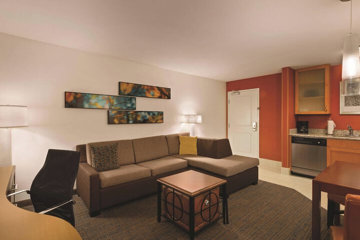 Room 34 of 58