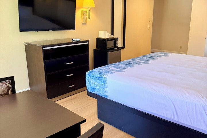 Castaic Inn Near Six Flags Magic Mountain