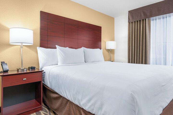 Cobblestone Hotel & Suites - Lynden