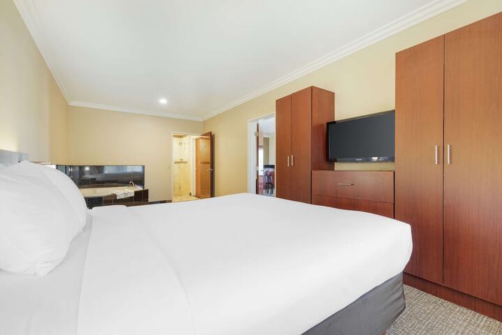 Room 12 of 69