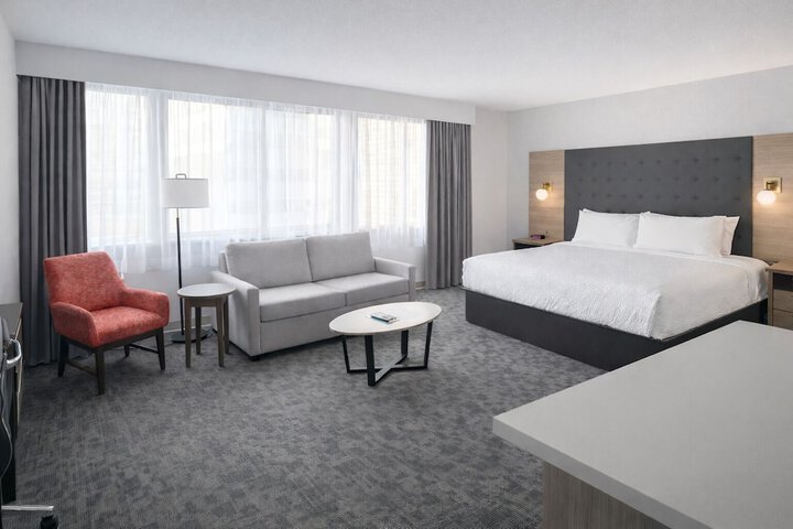 Ramada Plaza by Wyndham Regina Downtown