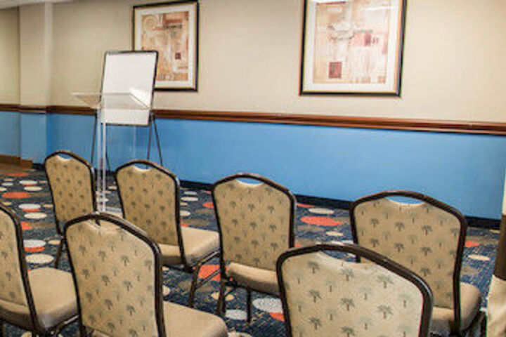 MainStay Suites