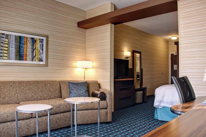 Room 13 of 27