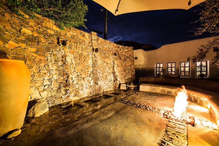 Hotel Exterior 238 of 253