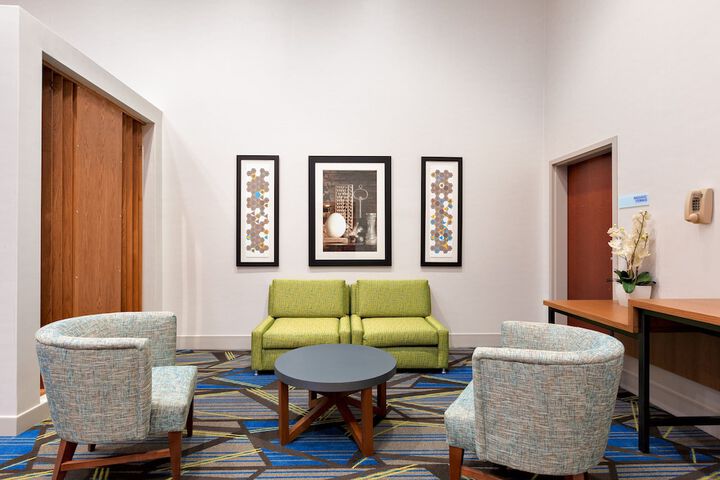 Hotel 5 of 52