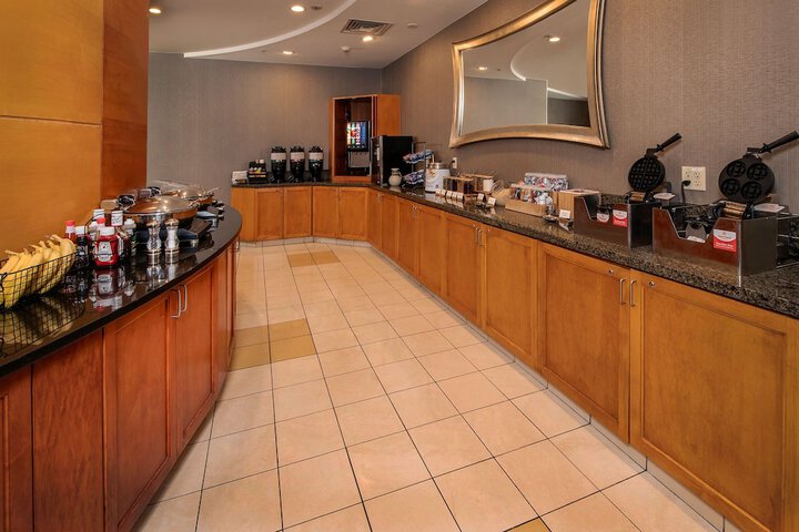 Breakfast/Coffee Service 34 of 43
