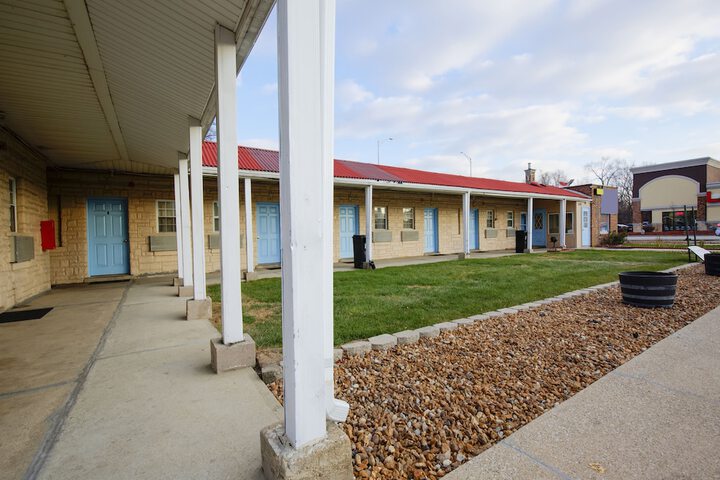 Hotel O Markham IL near Harvey / Tinley Park
