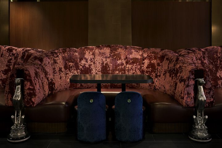 Lounge 64 of 75