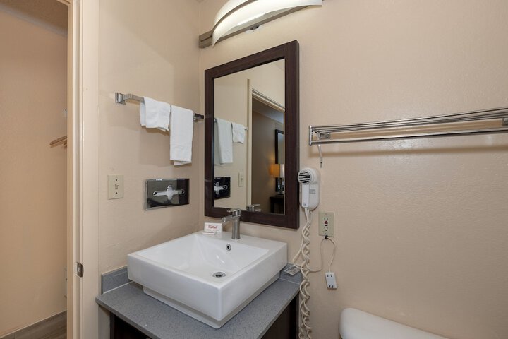 Room 21 of 36